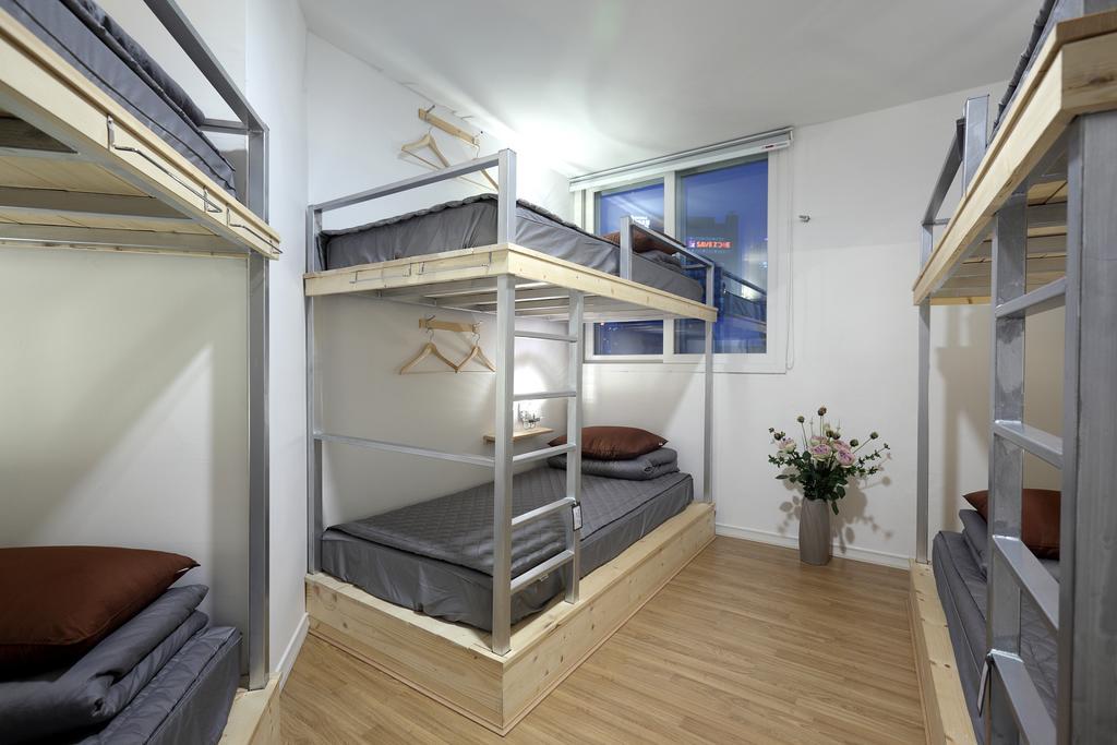 First Guesthouse Busan Ruang foto